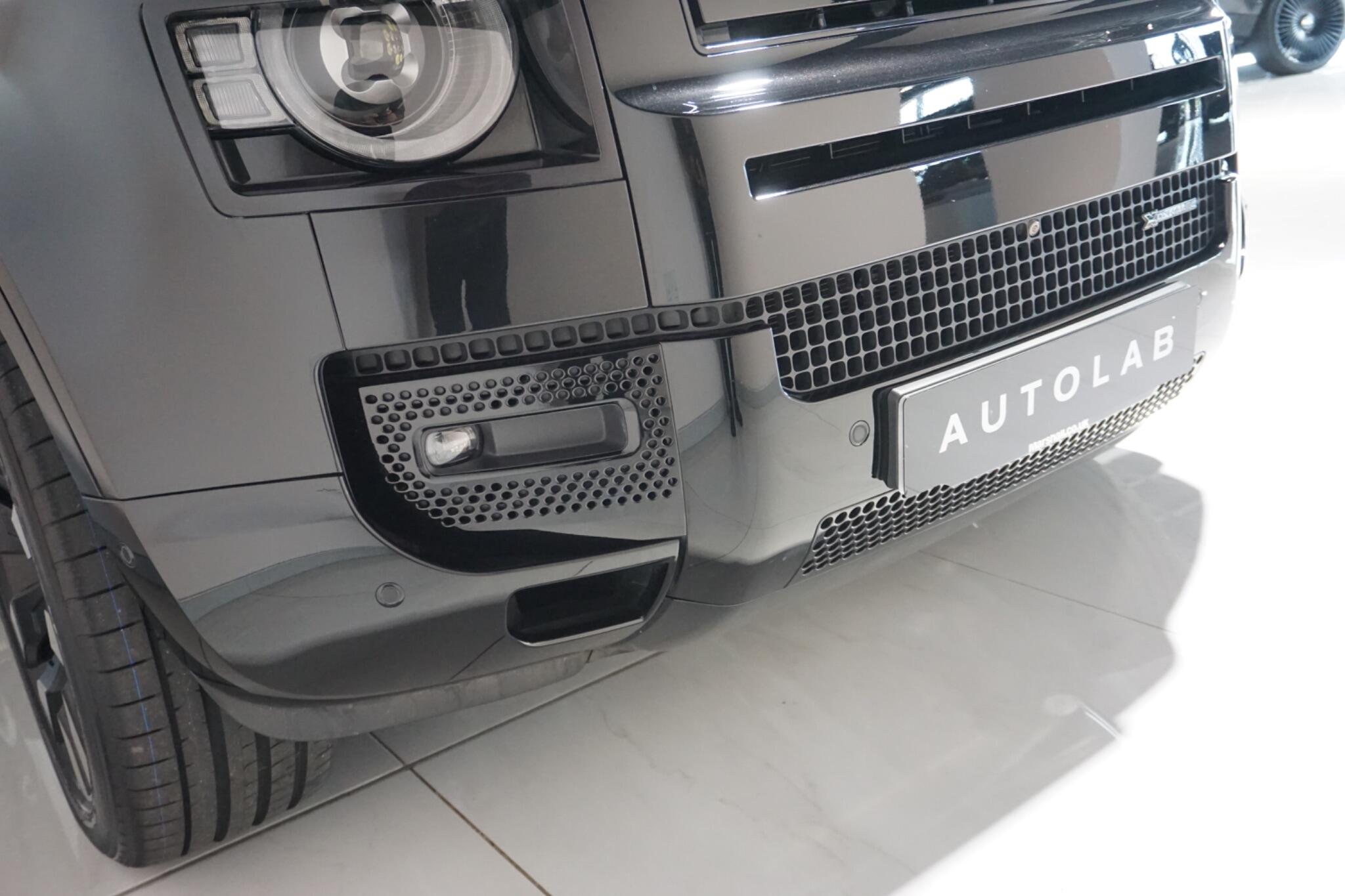 Land Rover Defender 110 3.0 D300 MHEV X-Dynamic HSE Hard Top SUV 5dr Diesel Auto 4WD MWB Euro 6 (s/s) (300 ps)
